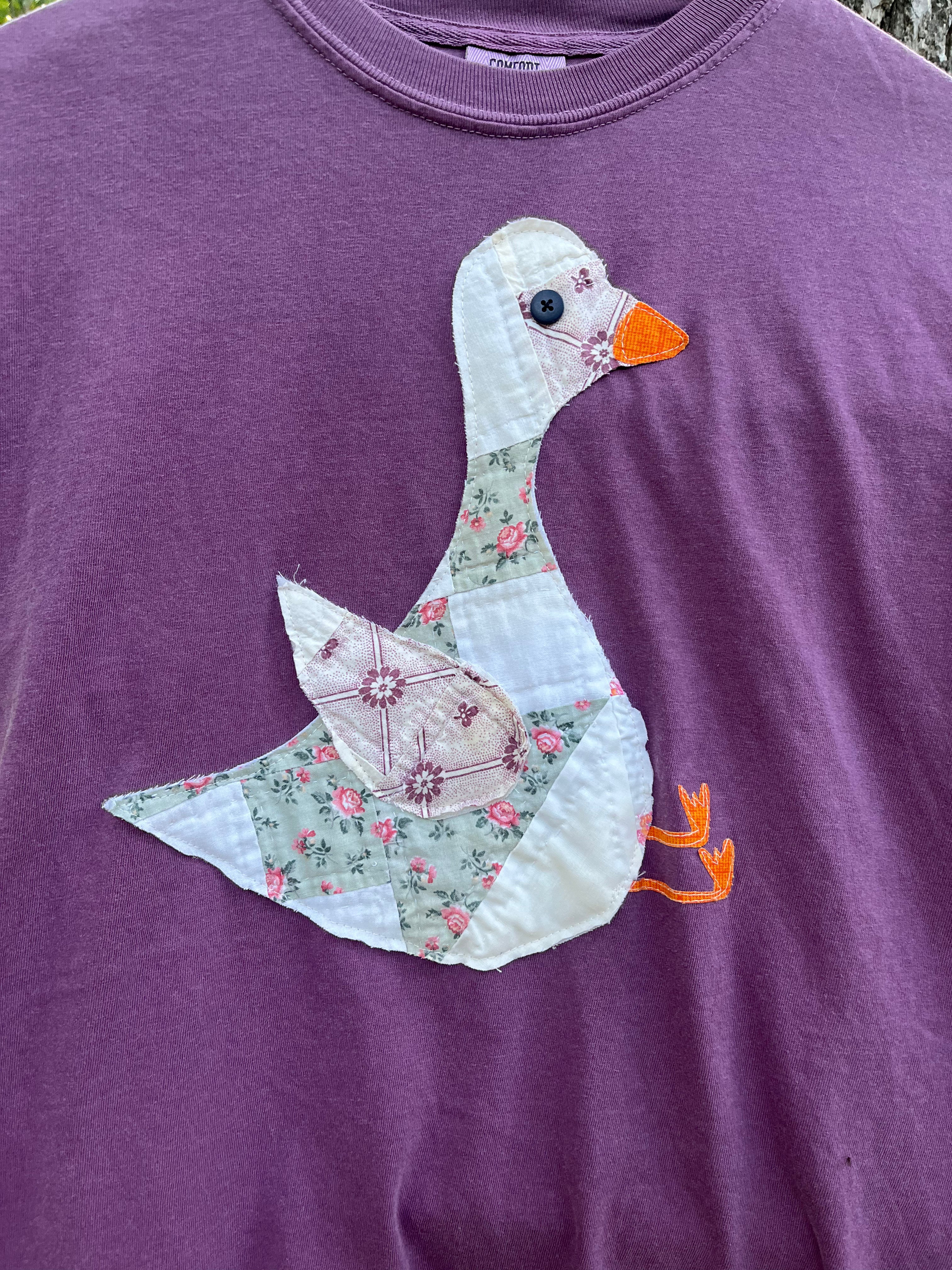 Medium Goose tee