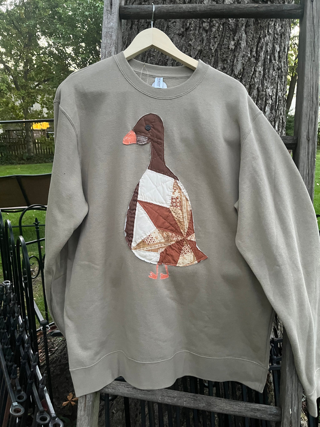 Goose Sweatshirt Large