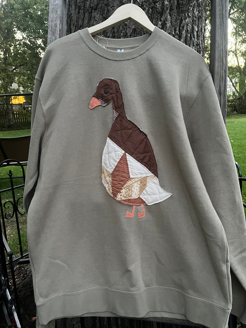 Goose Sweatshirt in XL