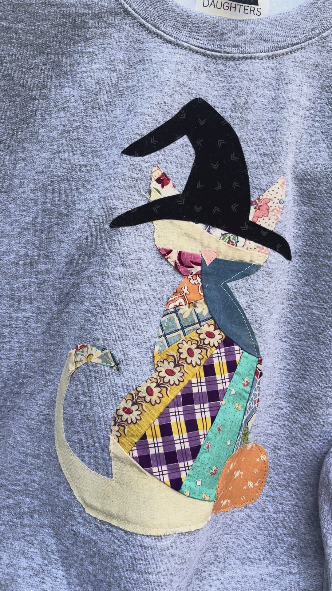 Witchy Vintage Quilt Cat Sweatshirt M,L,XL
